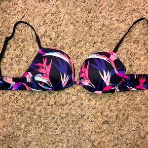 Victoria’s Secret Tropical Push up bra